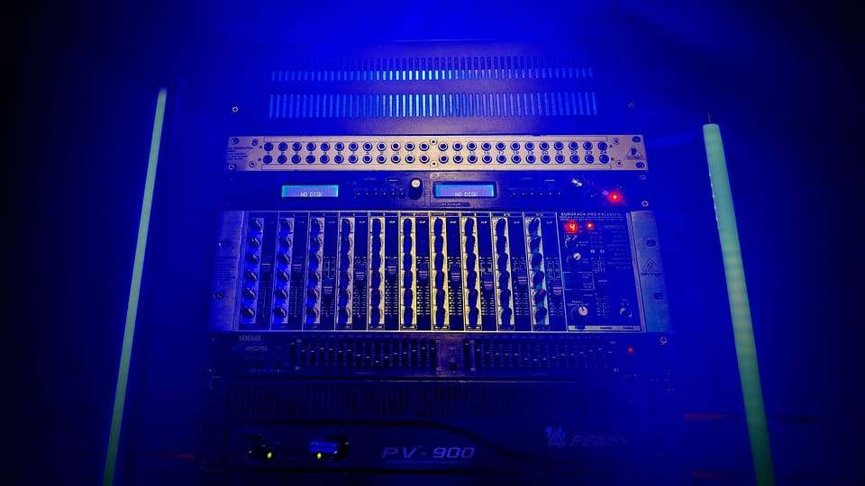 Doldrums PA & MIxer
